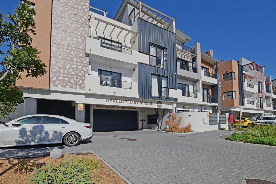 1 Bedroom Property for Sale in Table View Western Cape